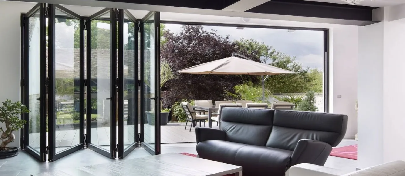 aluminum-folding-door